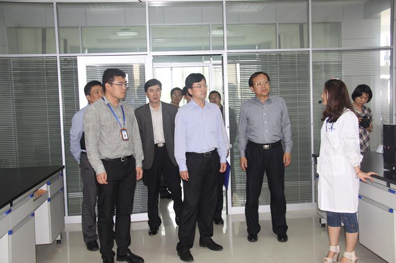 国家知识产权局、山东省知识产权局领导莅临yl7703永利集团药业集团视察指导工作