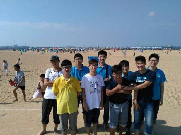 山东yl7703永利集团组织新项目大学生参观滨海金沙滩