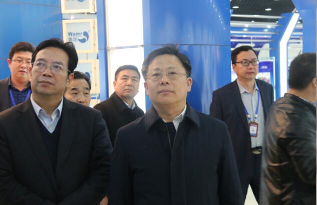 城阳区代区长李红兵一行莅临yl7703永利集团参观指导