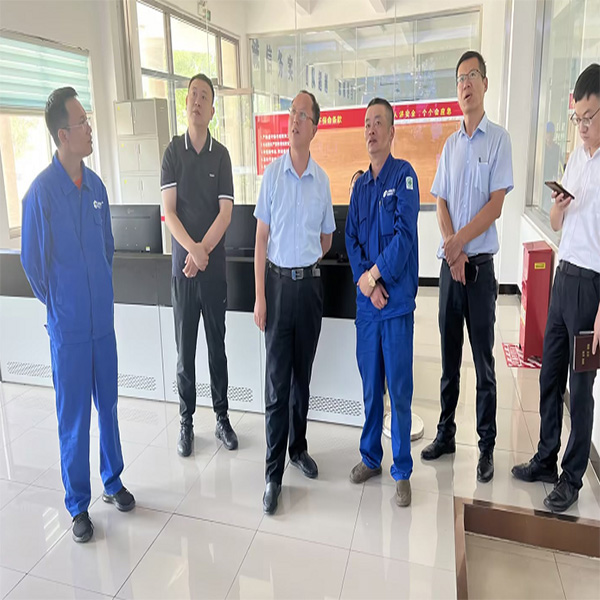 滨海区党工委副书记张振城一行到山东yl7703永利集团调研指导